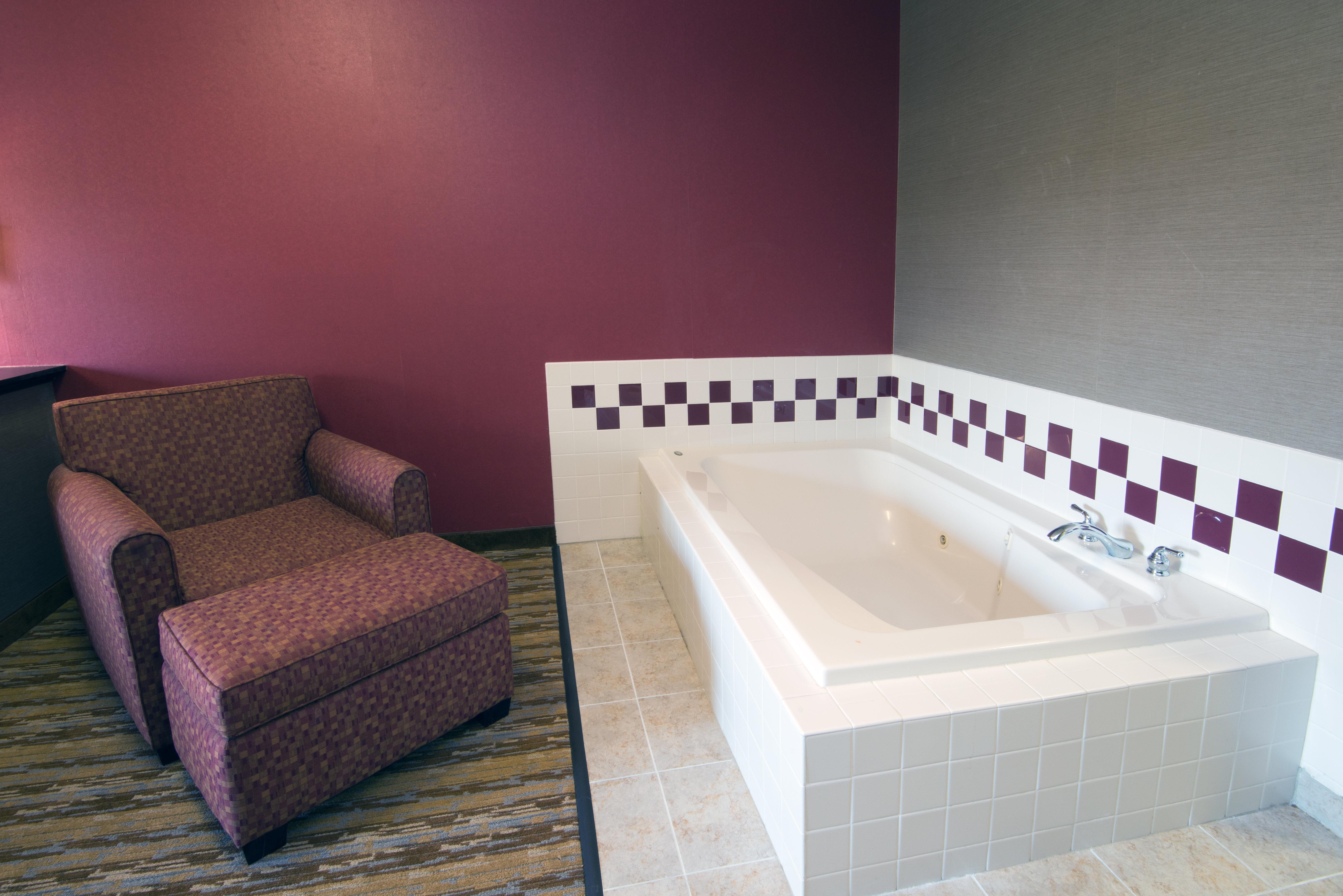 Express & By Ihg Hotel Wauseon