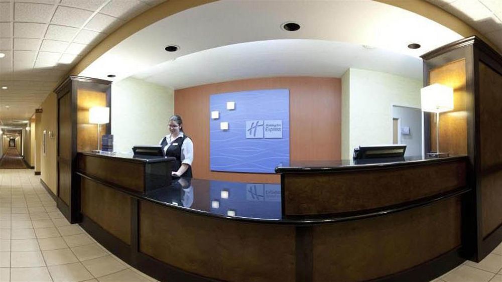 Express & By Ihg