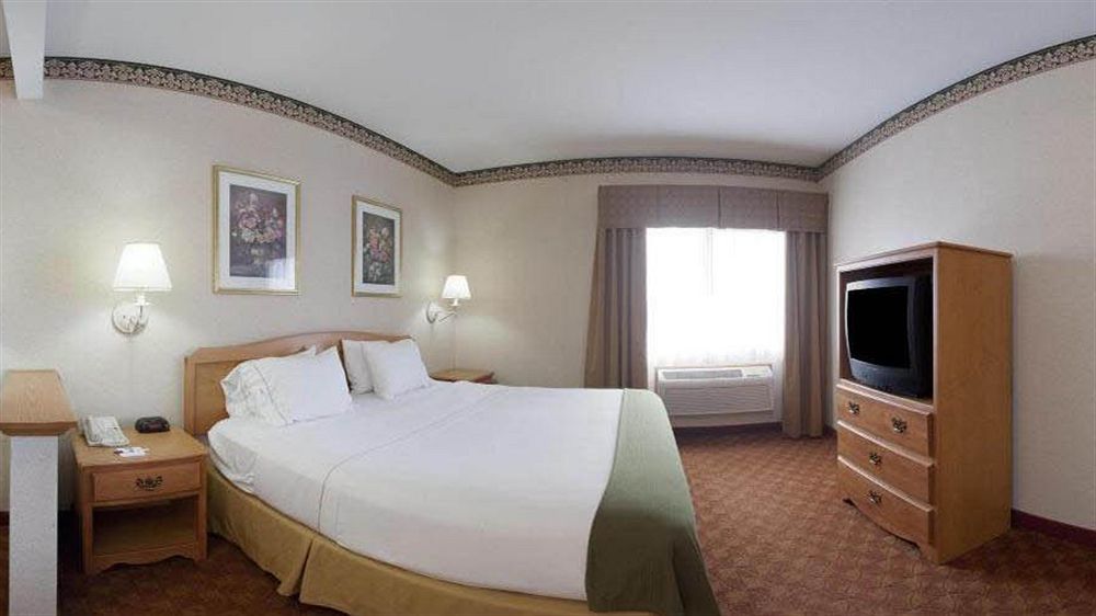 Express & By Ihg Hotel Wauseon