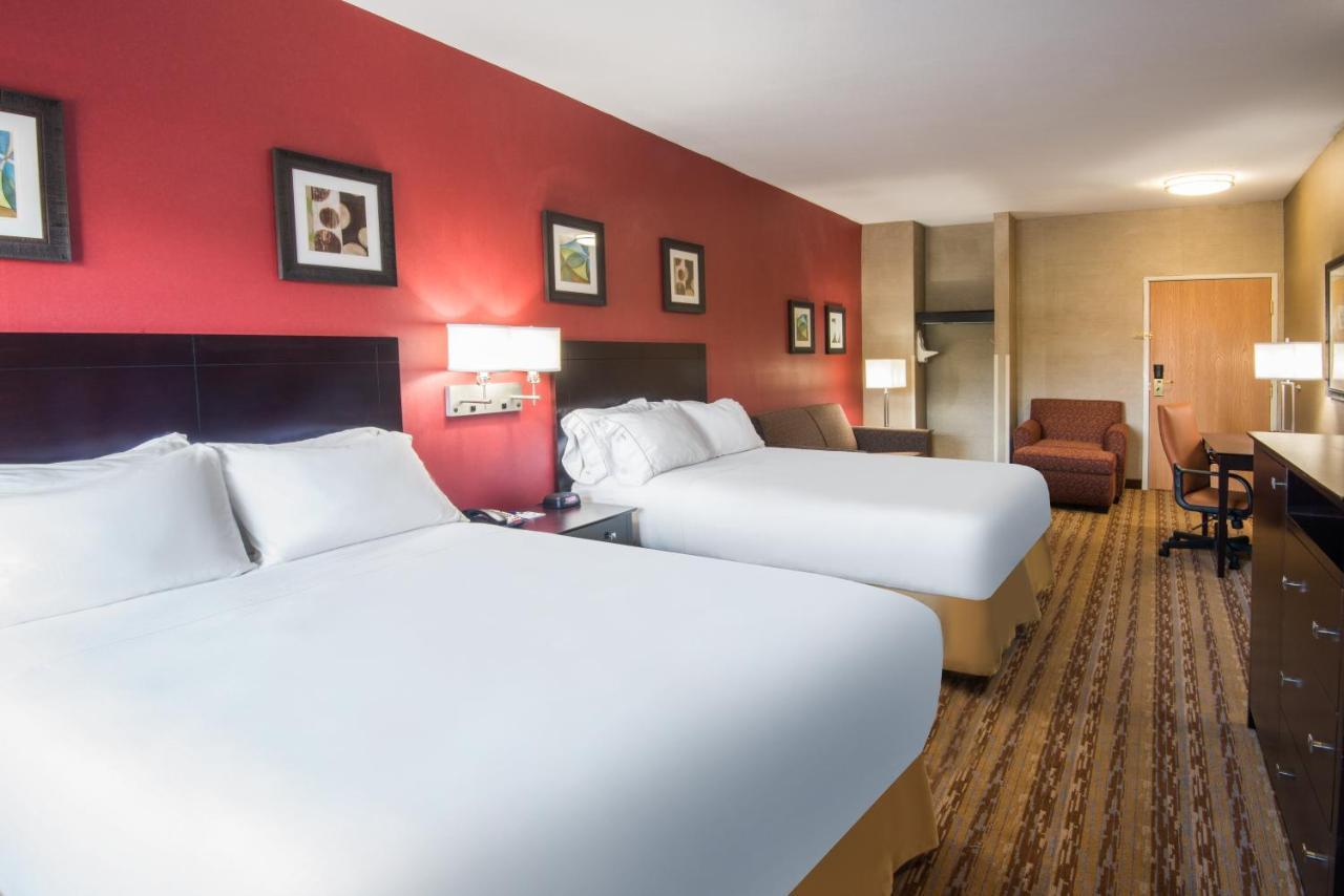 Express & By Ihg Wauseon